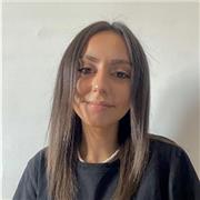 Iscritta alla facoltà di giurisprudenza, appena diplomata con esito finale di 95 con bonus. Offro ripetizioni di storia, letteratura, letteratura Latina o filosofia